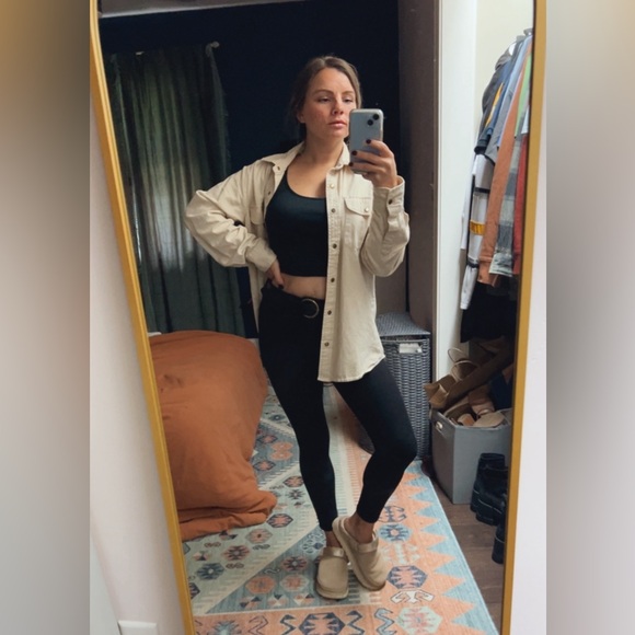 Meet your Posher, Shannon - Picture 3 of 3